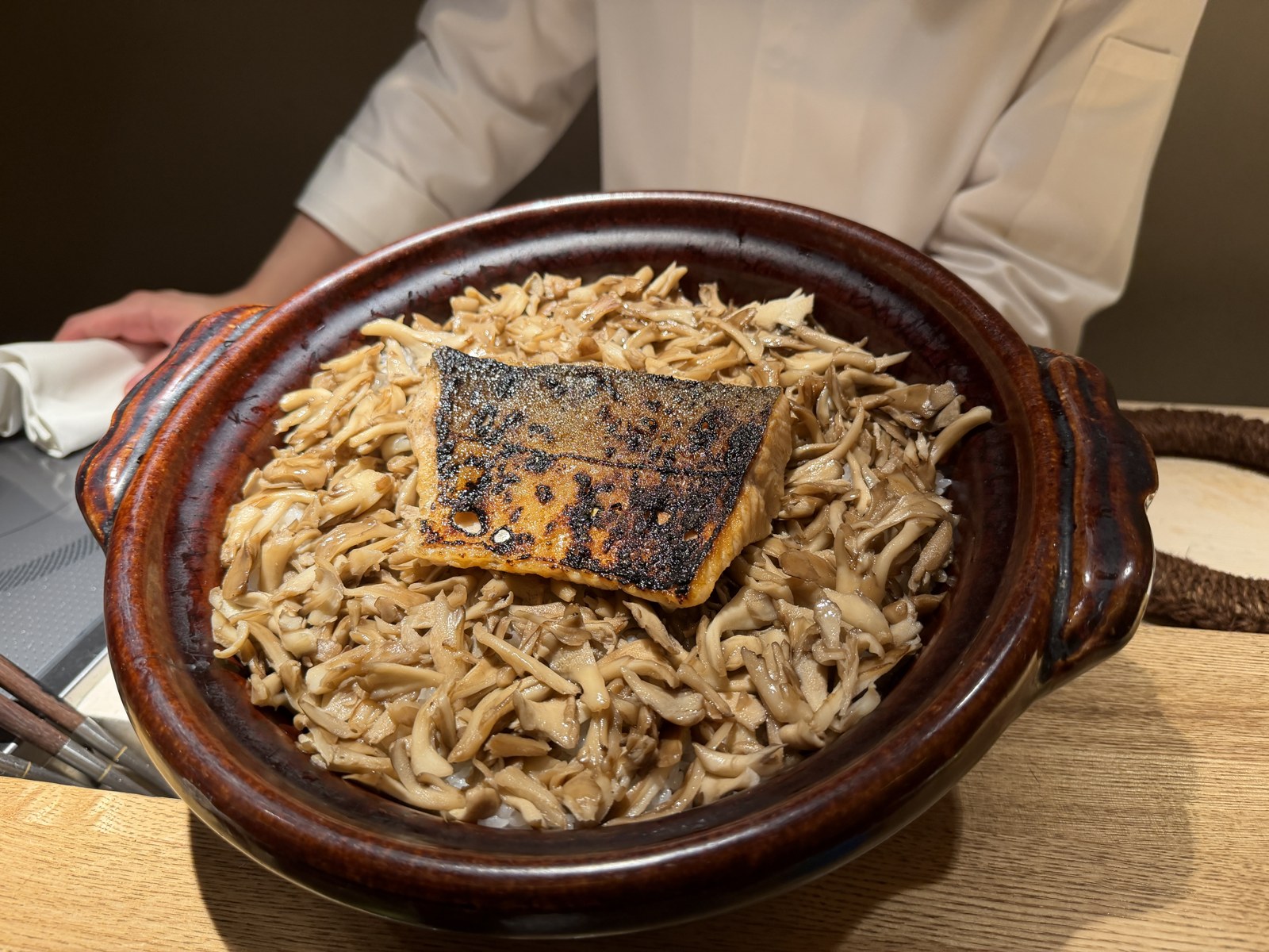 銀座 有涯｜鱒と舞茸のご飯